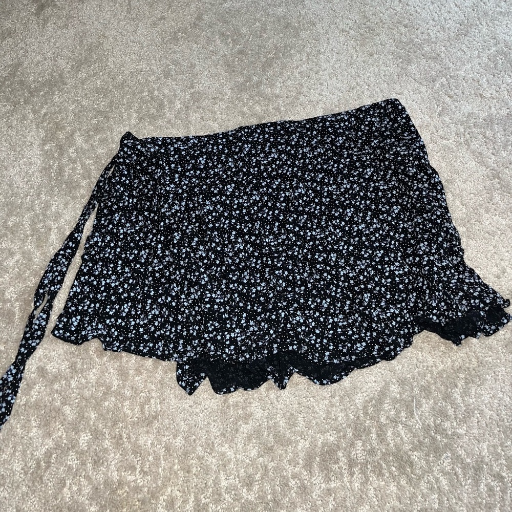 Wrap floral skirt
